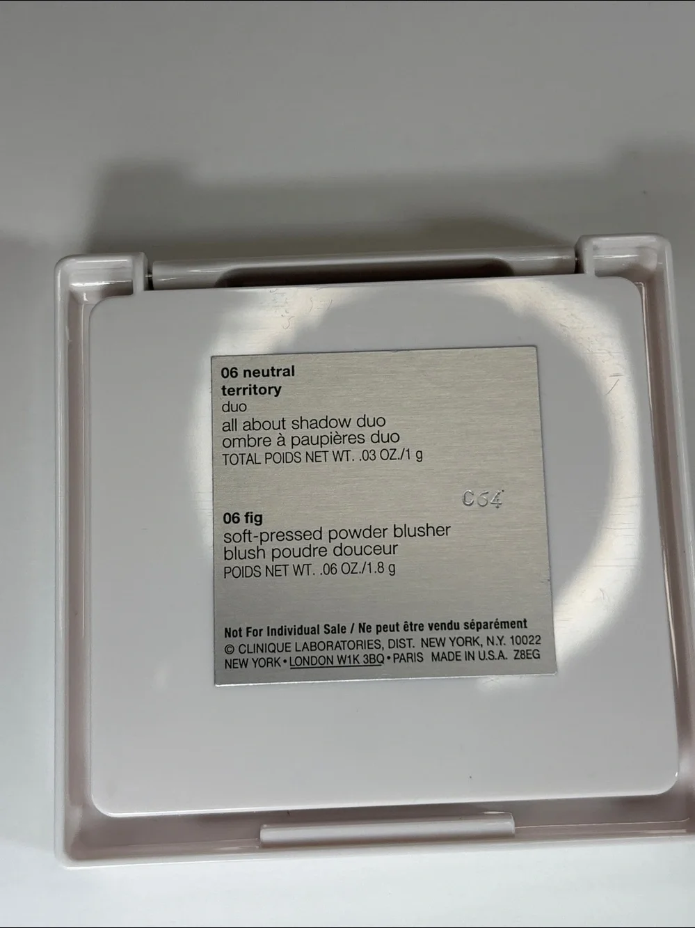 Clinique NEW duo eyeshadow and blush compact. Neutral territory. New and unused.